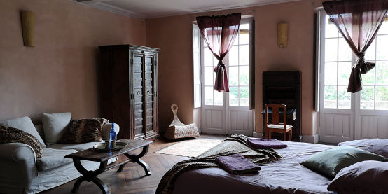 Room Yobaba Lounge